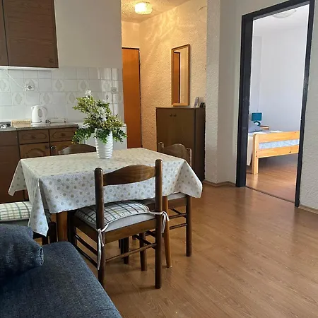 Apartmani Rina Kadumi Exterior photo