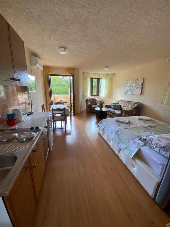 Rina Appartement *